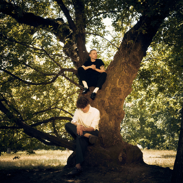 Latem • Cały album • Wszystkie utwory • Wykonawca