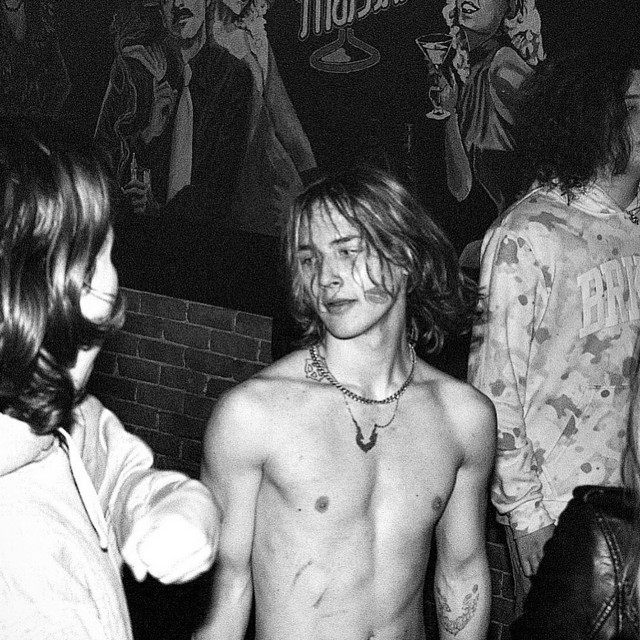 WSZEDZZIE • Cały album • Wszystkie utwory • Wykonawca