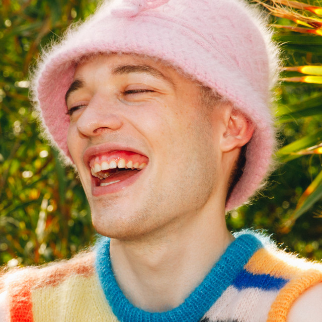 WHATEVER FEELS RIGHT • Cały album • Wszystkie utwory • Wykonawca