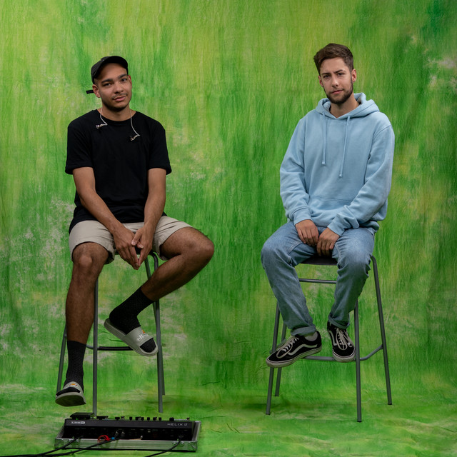 Noga Na Gaz • Cały album • Wszystkie utwory • Wykonawca