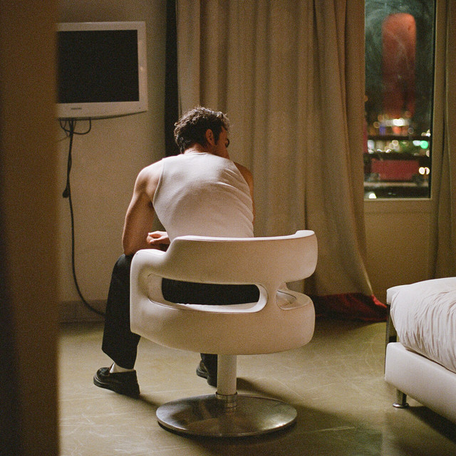 5am in Paris • Cały album • Wszystkie utwory • Wykonawca