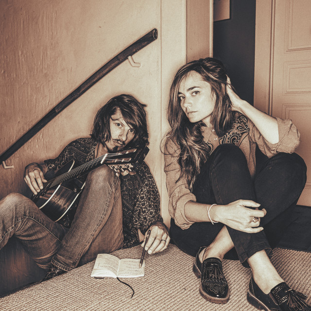 Aliose • Dyskografia • Życiorys • Utwory