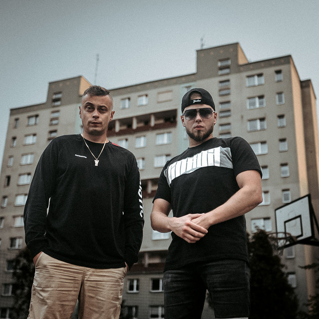 Nieraz • Cały album • Wszystkie utwory • Wykonawca