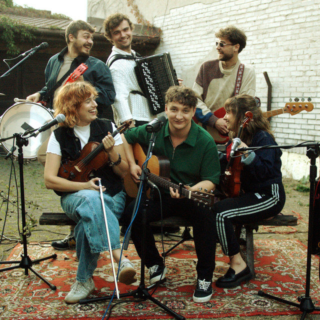 Kołowrotek (wersja podwórkowa) • Cały album • Wszystkie utwory • Wykonawca