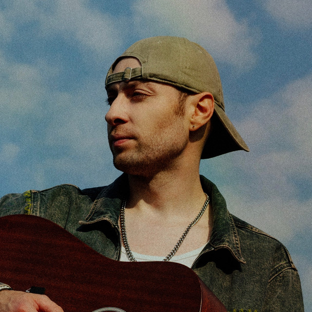 Dominik Dudek • Albumy • Piosenki • Życiorys