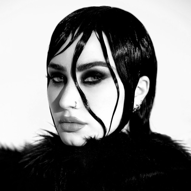 REVAMPED • Cały album • Wszystkie utwory • Wykonawca