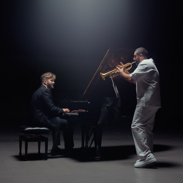 Cascades • Cały album • Wszystkie utwory • Wykonawca