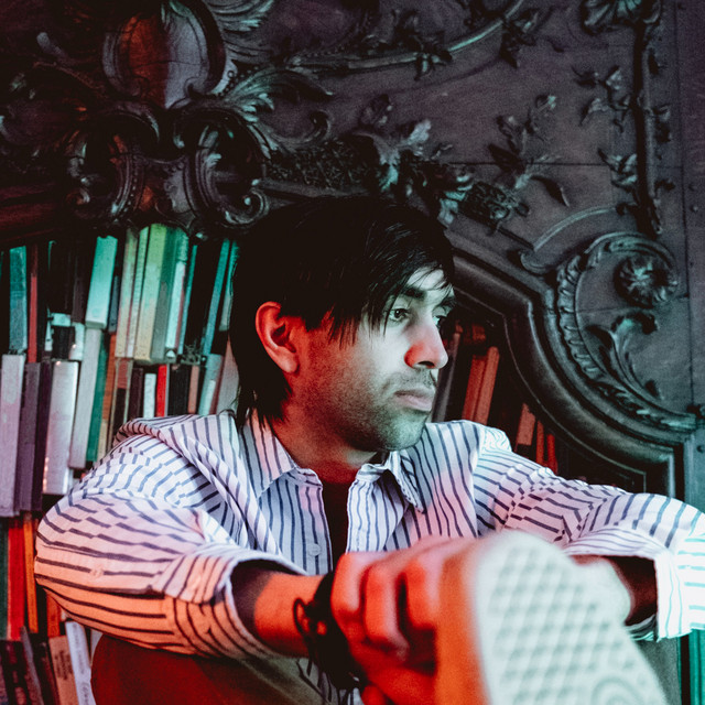 Players • Dyskografia • Życiorys • Utwory