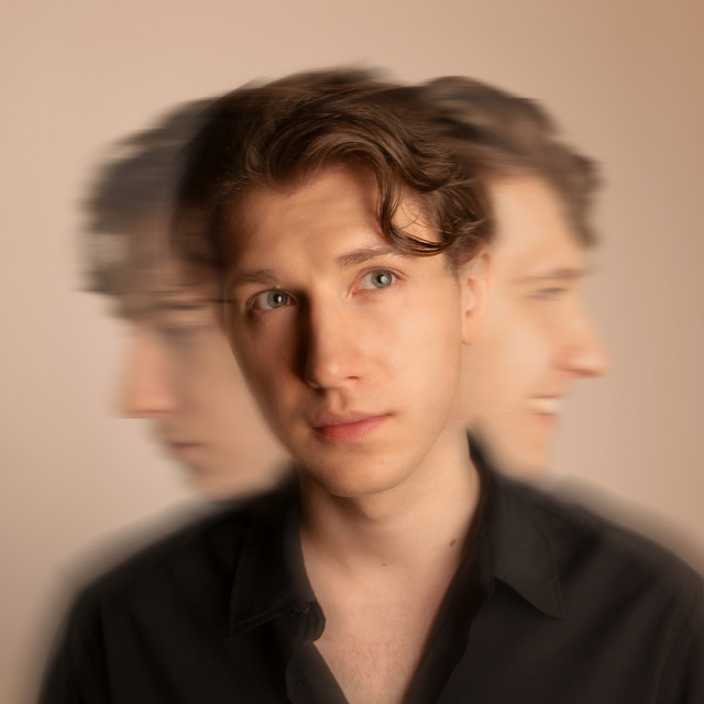 Mateusz Ciawłowski • Dyskografia • Życiorys • Utwory