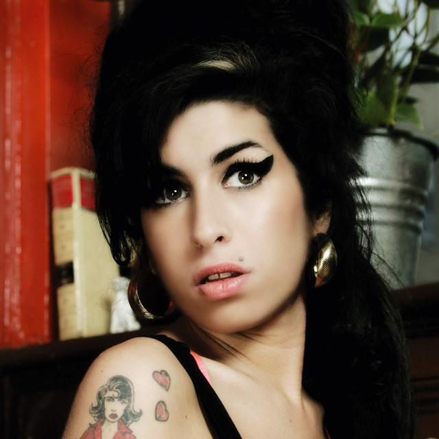 Amy Winehouse • Albumy • Piosenki • Życiorys