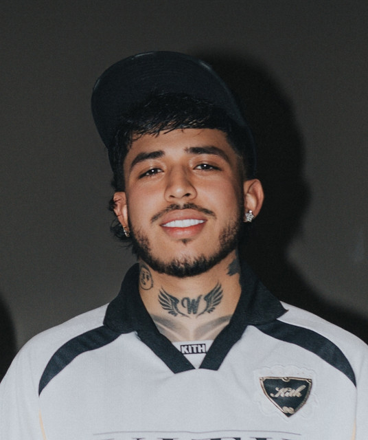 W Sound • Albumy • Piosenki • Życiorys