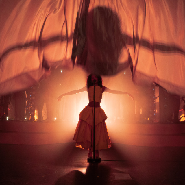 Live At Eventim Apollo • Cały album • Wszystkie utwory • Wykonawca