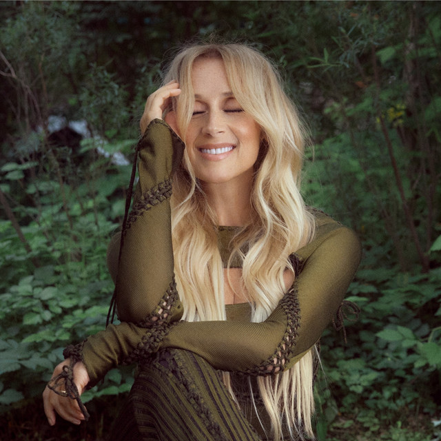 Lara Fabian • Albumy • Piosenki • Życiorys