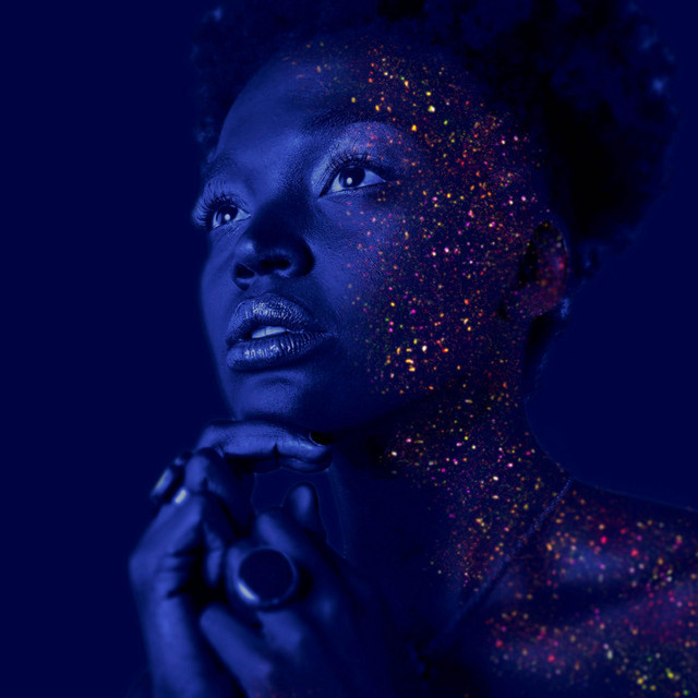 Three Seconds To Goodbye • Cały album • Wszystkie utwory • Wykonawca