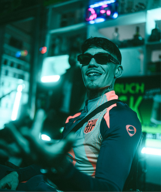 Kronkel Dom • Albumy • Piosenki • Życiorys