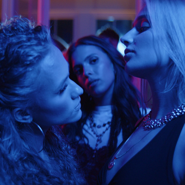 Trochę Za Blisko • Cały album • Wszystkie utwory • Wykonawca