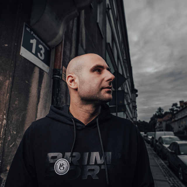 NB • Cały album • Wszystkie utwory • Wykonawca