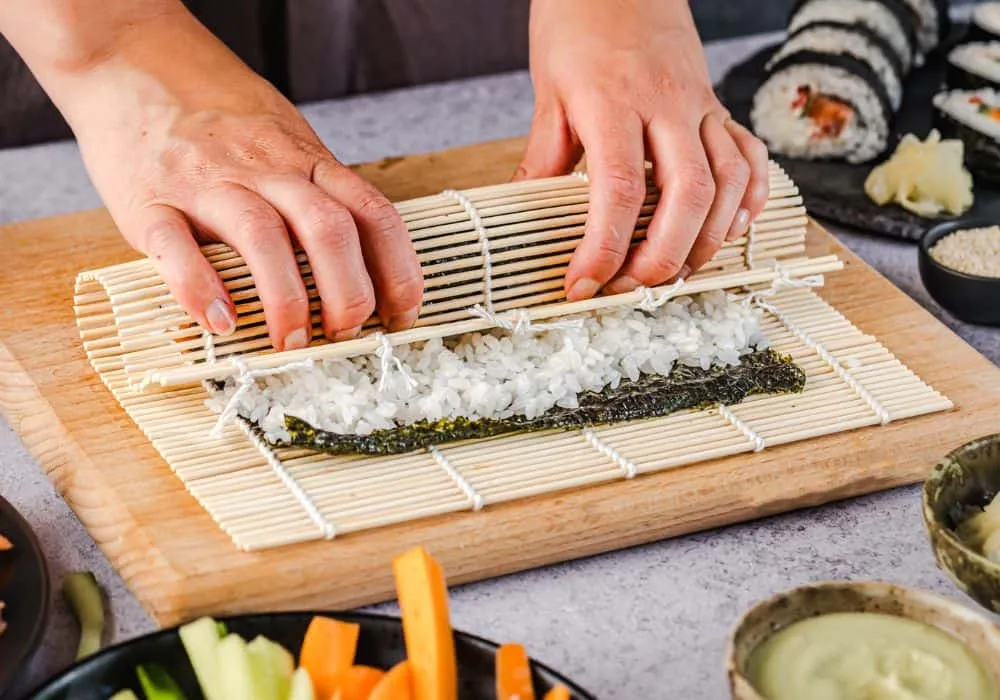 Gdzie kupić matę do sushi? Sprawdź najlepsze oferty i porady