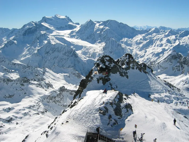 4 Doliny - największy region narciarski w Szwajcarii: trasy i atrakcje