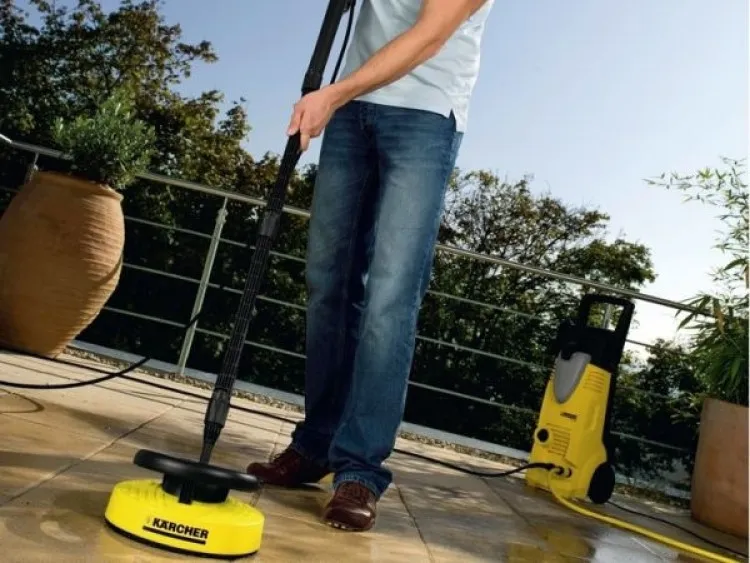 Jaka myjka ciśnieniowa do mycia elewacji - wybierz najlepszą opcję