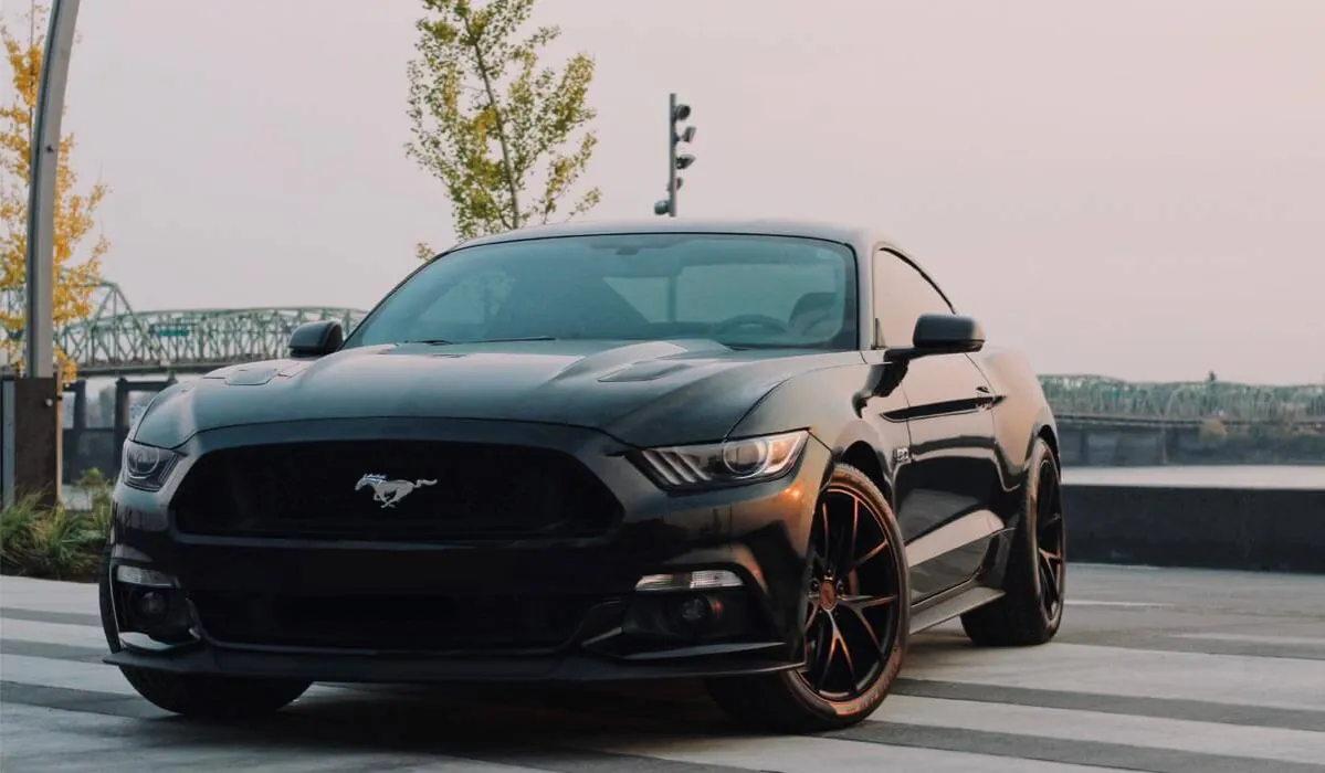 Ile kosztuje sprowadzenie samochodu z USA? Sprawdź ukryte opłaty