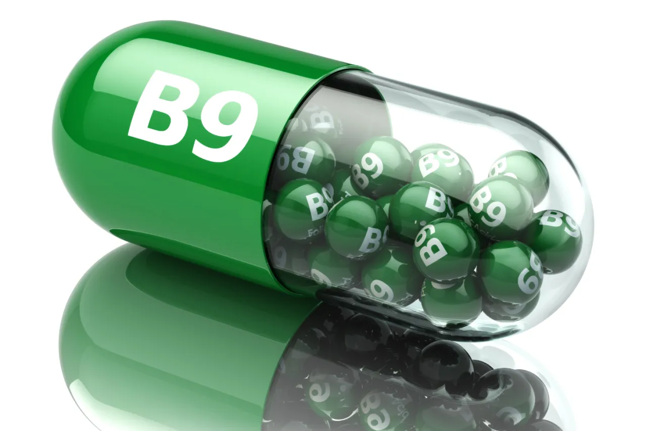 Podwyższony poziom kwasu foliowego: ryzyka i skutki zdrowotne