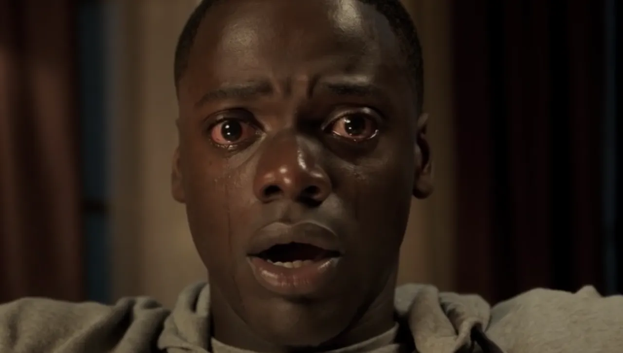 O co chodzi w filmie Uciekaj - mroczna tajemnica rodziny Armitage odkryta