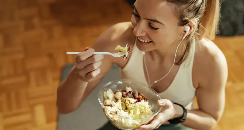 Co jeść po wieczornym treningu na redukcji, aby schudnąć skutecznie?