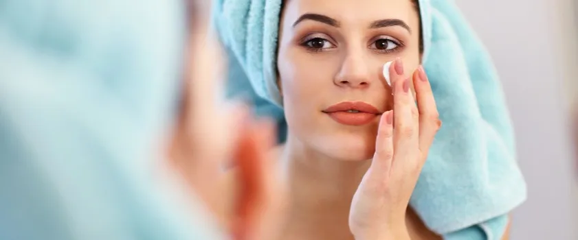 Jak pielęgnować cerę mieszaną: unikaj najczęstszych błędów w pielęgnacji