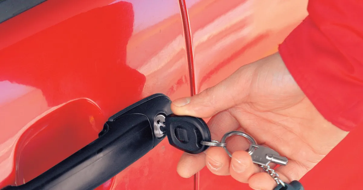 Ile kosztuje założenie centralnego zamka? Sprawdź ceny i tajemnice montażu