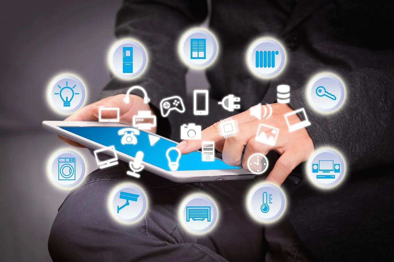 Jak zintegrować magazyn energii z systemem zarządzania domem – smartDOM i fotowoltaika w praktyce Jak zintegrować magazyn energii z systemem zarządzania domem – smartDOM i fotowoltaika w praktyce