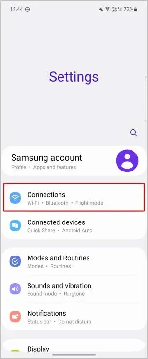 Jak włączyć roaming w telefonie Samsung i uniknąć wysokich kosztów za granicą