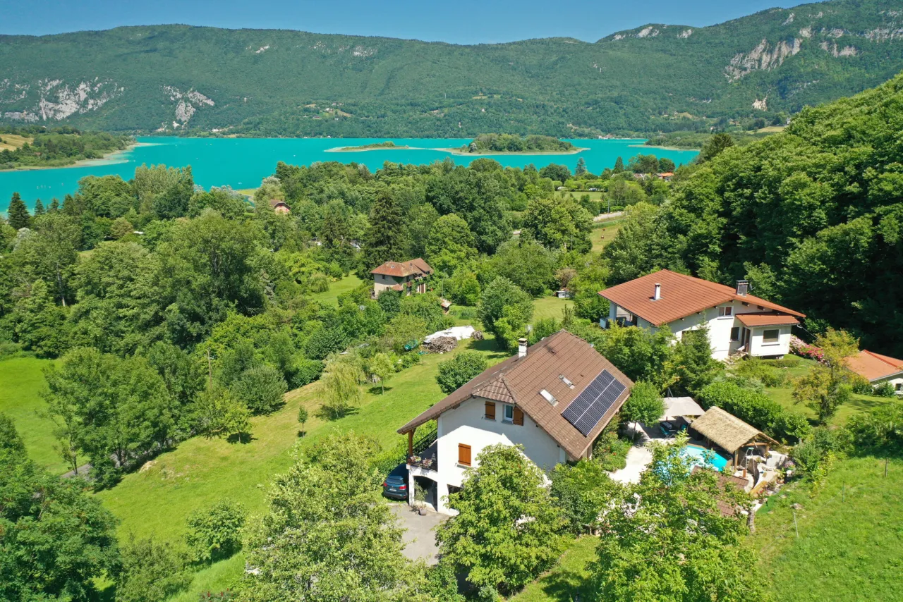 Rentabilité panneaux photovoltaïques : maximisez vos économies et évitez les pertes Rentabilité panneaux photovoltaïques : maximisez vos économies et évitez les pertes