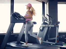 Bieżnia - jakie mięśnie pracują i jak maksymalizować efekty treningu