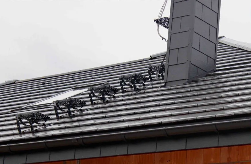 Schody do komina: Bezpieczne rozwiązania dostępu na dach