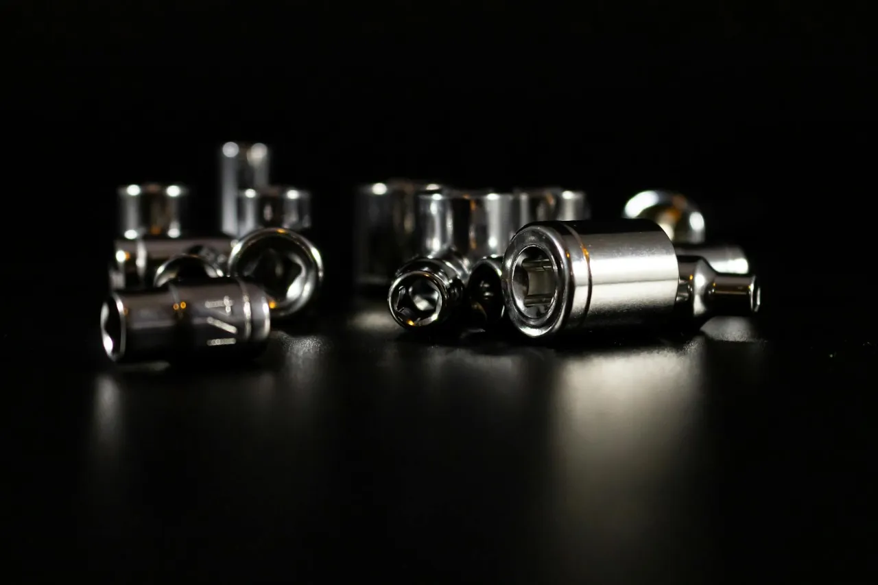 Twardościomierz do metalu - jak działa i do czego służy?