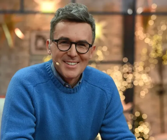 Kurzajewski ile ma lat? Zaskakująca prawda o wieku i życiu Kurzajewskiego