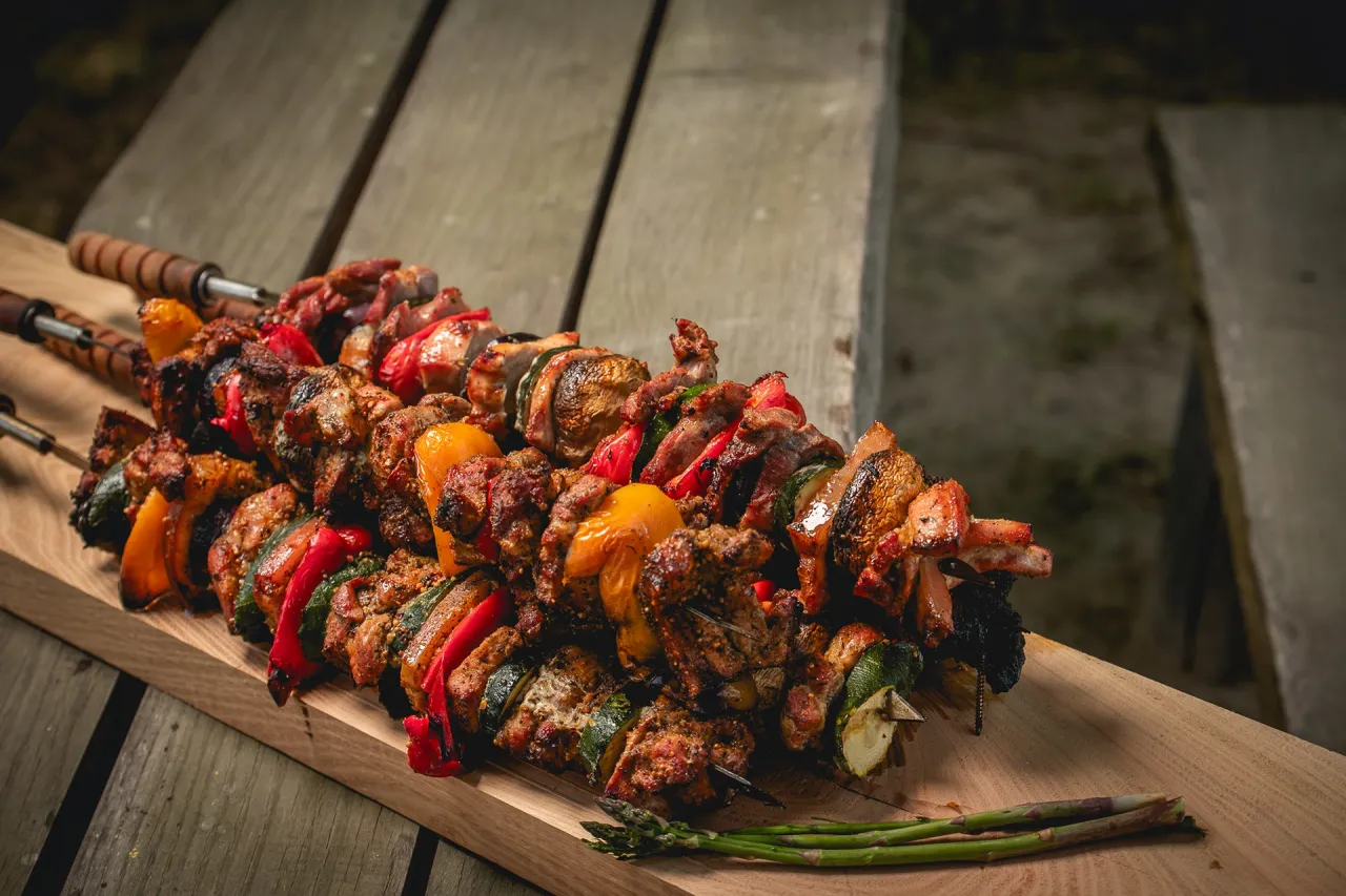 Szaszłyki na grilla jakie warzywa wybrać, aby zachwycić gości