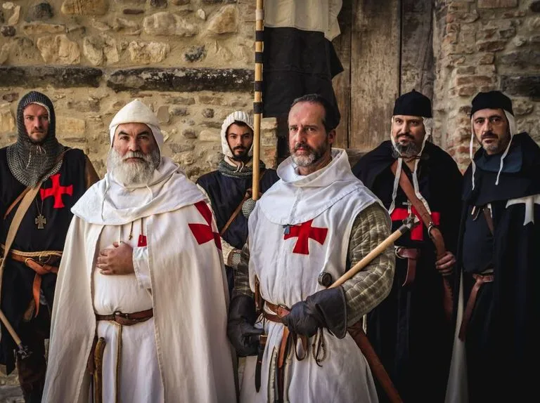 W którym roku założono zakon templariuszy? Poznaj jego tajemnice