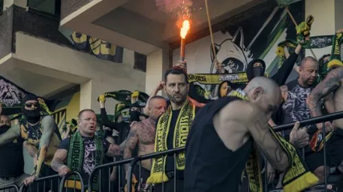 Premiery stycznia 2025: Co Francuzi nie mogą przegapić w nowych serialach