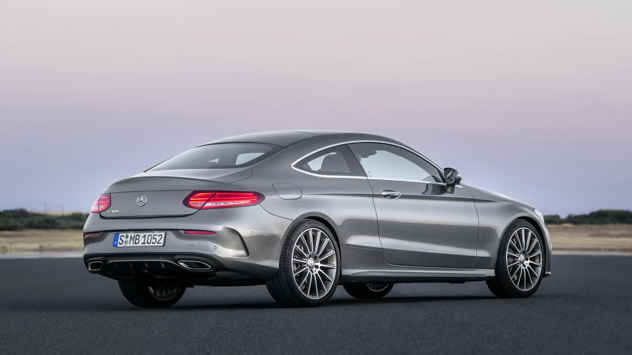 Mercedes C Klasa Coupe - szczegółowe informacje i porównania modeli