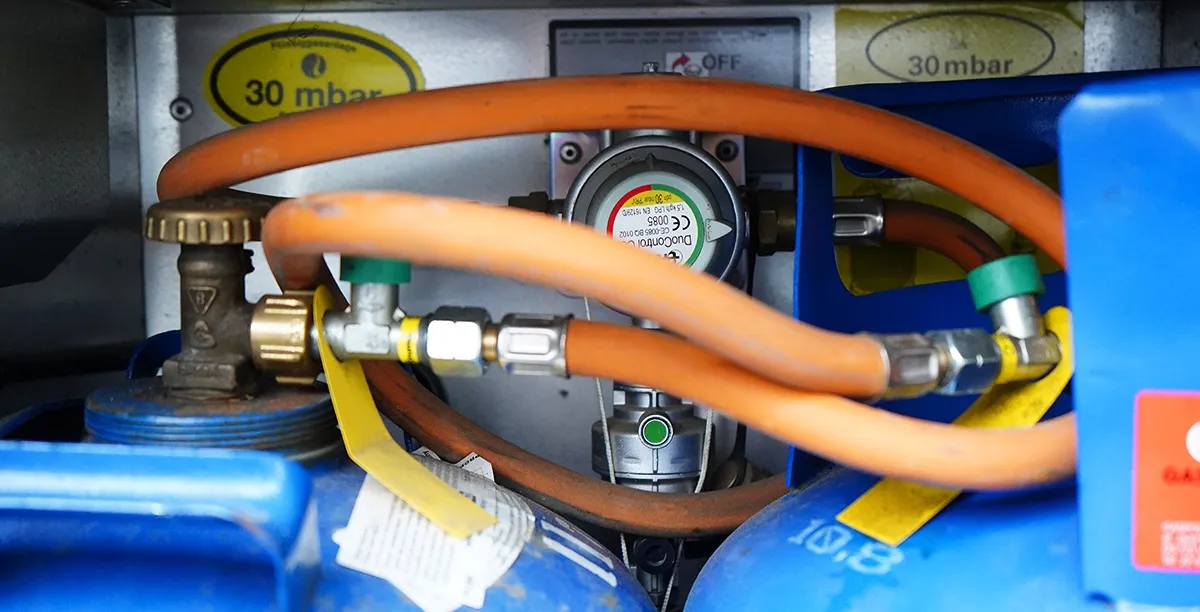 Najlepsza butla gazowa do przyczepy kempingowej - uniknij błędów przy wyborze