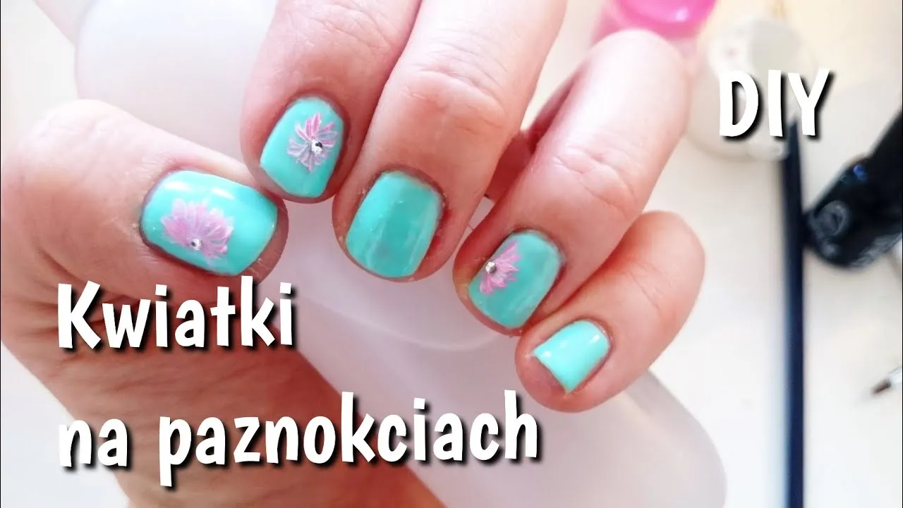 Jak narysować kwiaty na paznokciach - proste techniki dla każdego Jak narysować kwiaty na paznokciach - proste techniki dla każdego