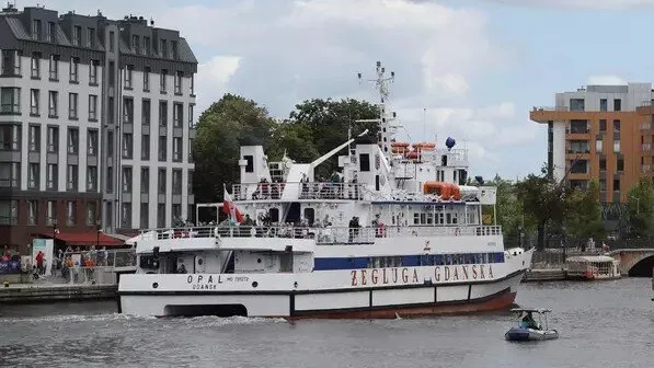 Ile trwa rejs z Gdańska na Hel? Czas, ceny i co zobaczyć