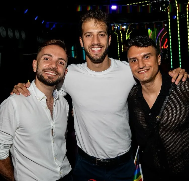 Gay Barcelona - kompletny przewodnik po najlepszych barach i klubach LGBTQ+ Gay Barcelona - kompletny przewodnik po najlepszych barach i klubach LGBTQ+