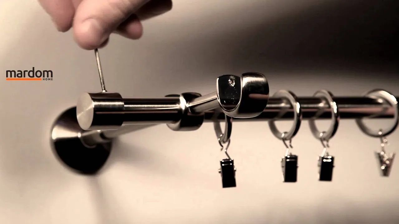 Jak zdjąć firanki z karnisza bez uszkodzeń i zbędnych problemów