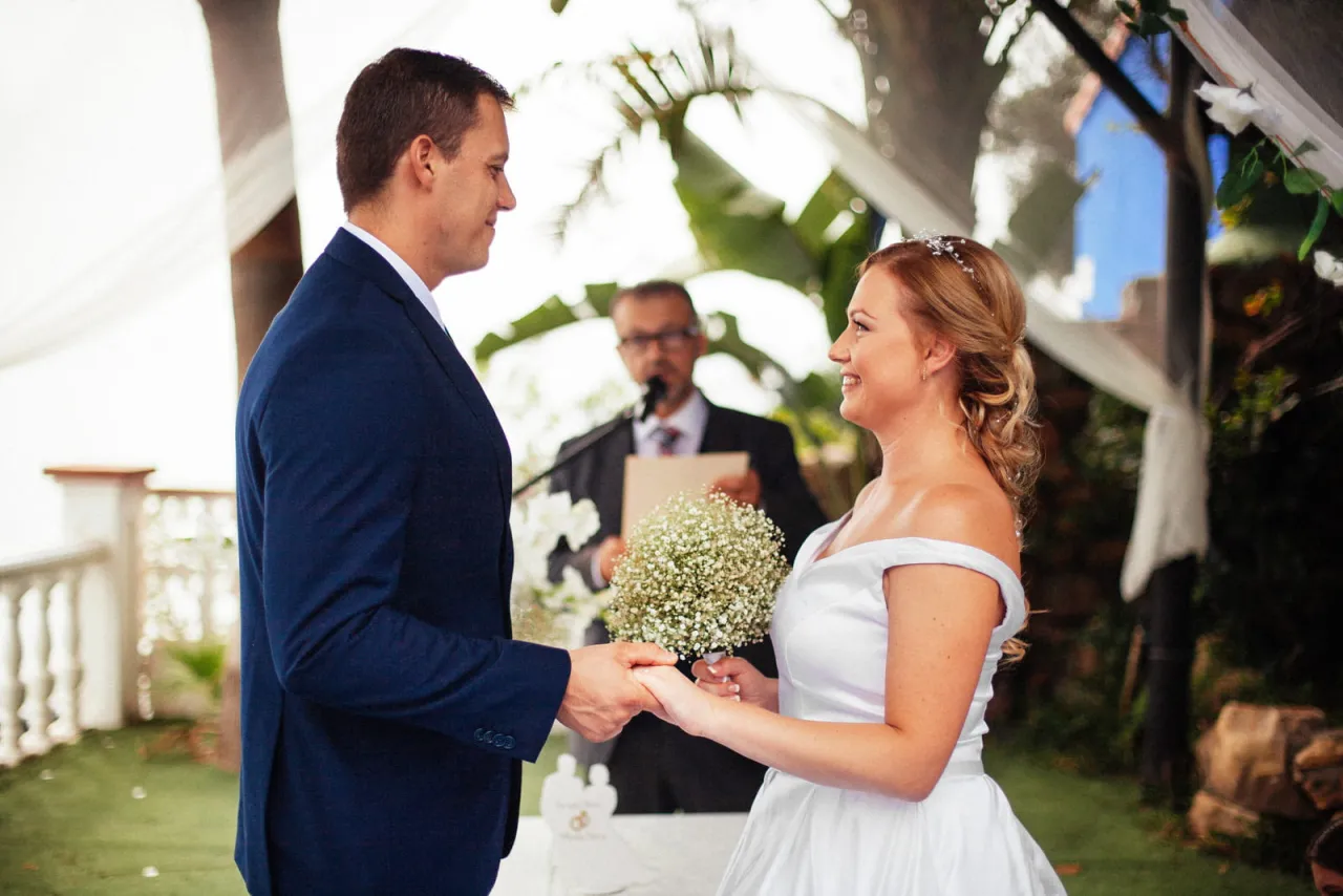 Ile kosztuje fotograf na ślub? Ceny pakietów i co warto wiedzieć