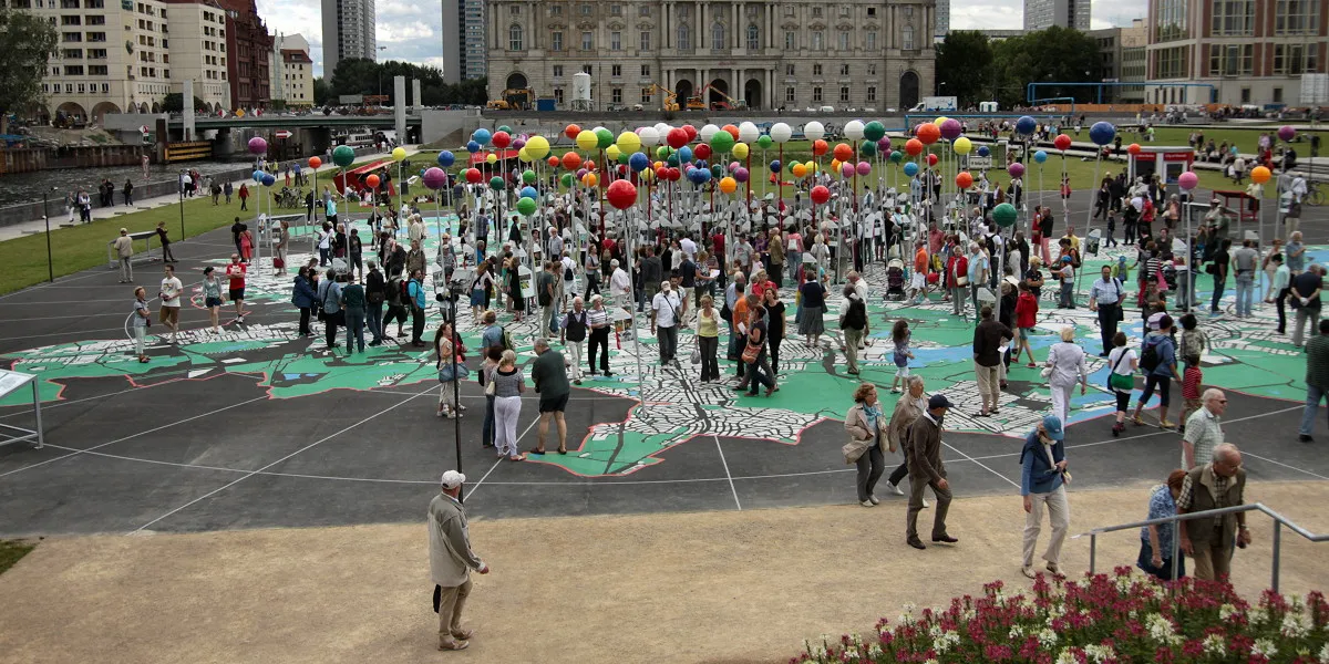 Ile Berlin ma mieszkańców? Zaskakujące dane o demografii miasta