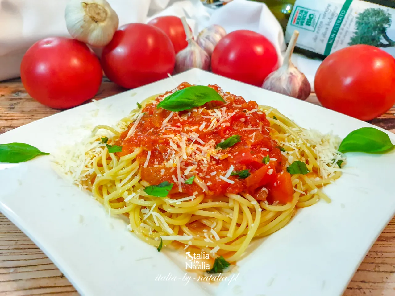 Spaghetti al pomodoro: prosty przepis na klasyczne włoskie danie