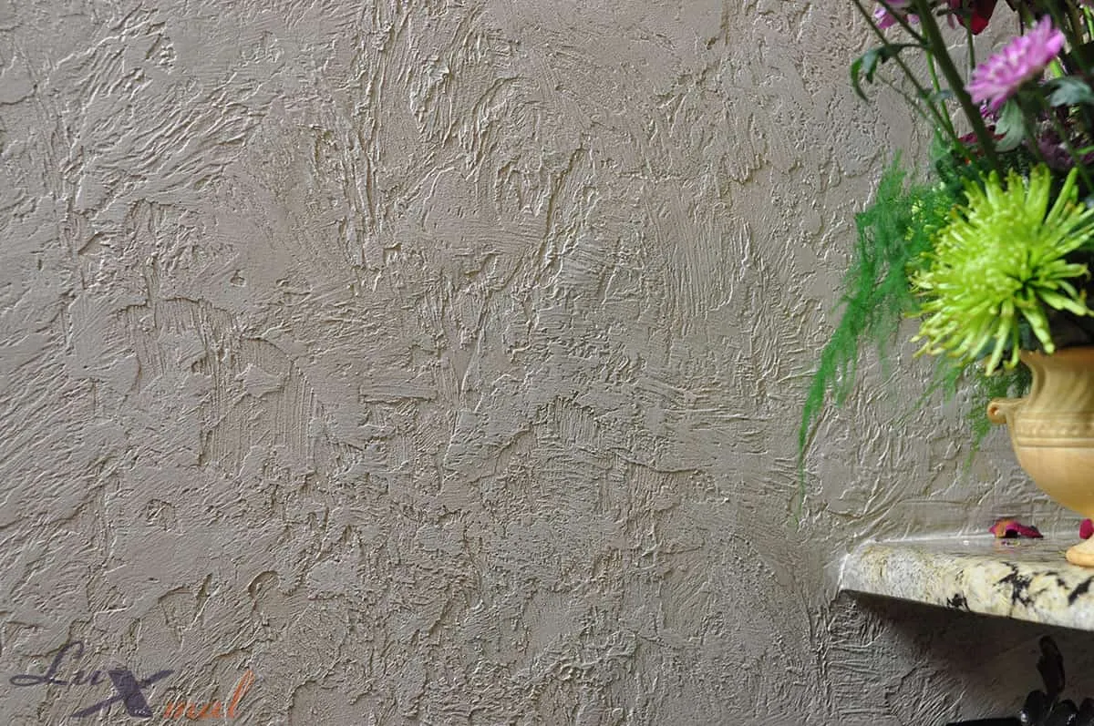 Malowanie tynku strukturalnego - jak wybrać farby i techniki malowania